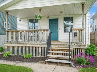 1504 D Ave NE, Cedar Rapids, IA 52402