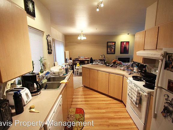3rd image of 9924 NE 134th Ct