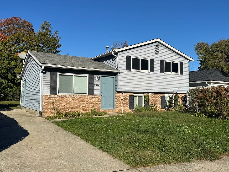 2978 Quinby Dr
