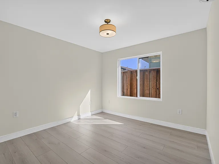 4565 Todd St — Photo 14