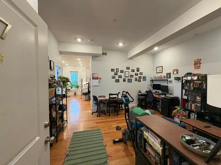 18 Murdock St #7 — Photo 3
