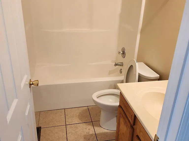 146 Landings Dr #5 — Photo 4