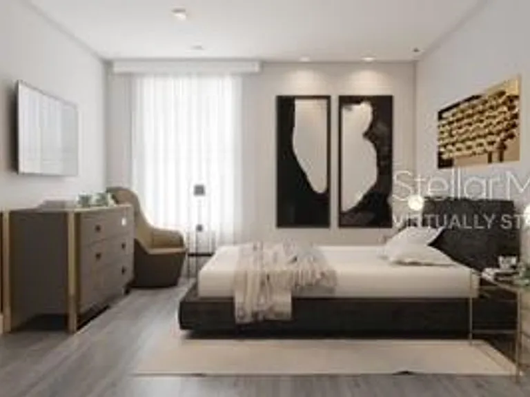 544 N Bumby Ave #2 — Photo 9