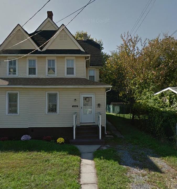 2nd image of 110 W Pitman St