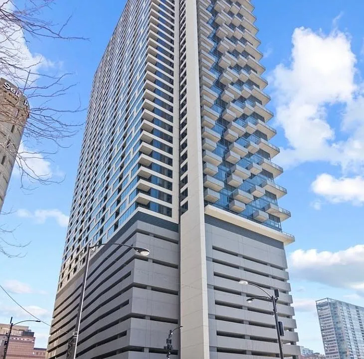 235 W Van Buren St #2116