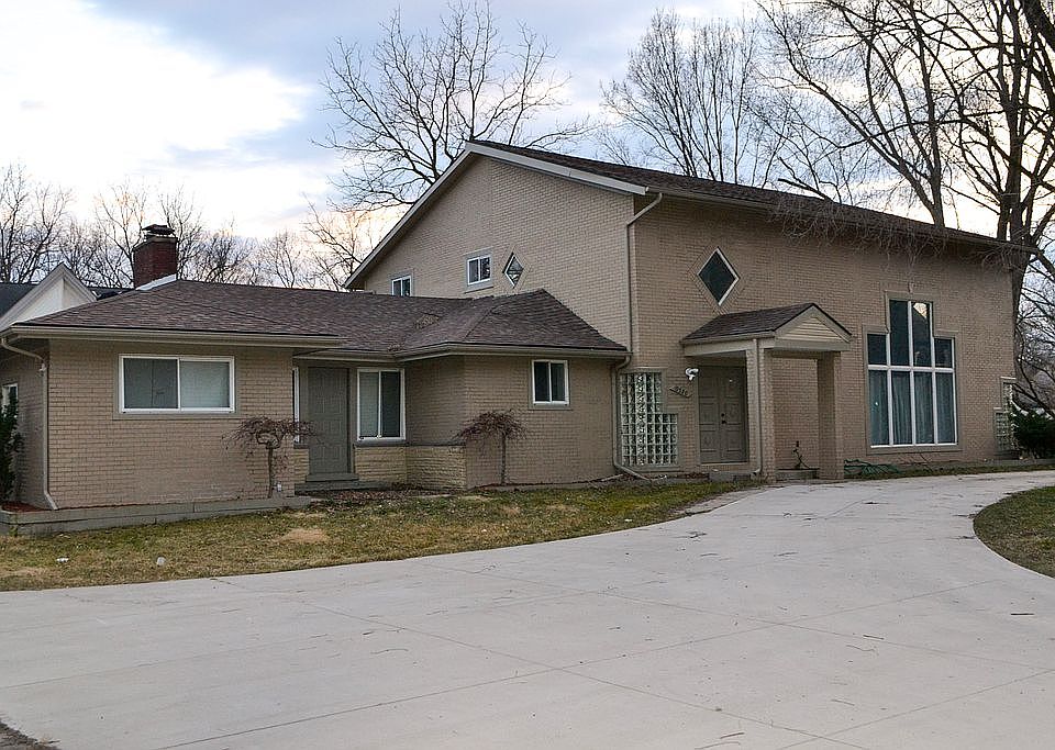 1st image of 19580 Parke Ln