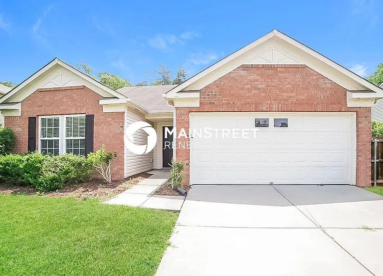 5458 Fairway Forest Dr — Photo 1