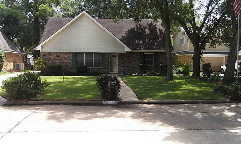 1st image of 1810 Redwood Ct