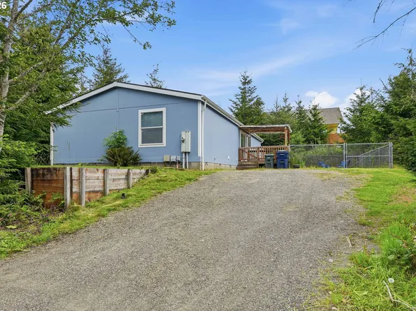63403 Jerome Rd, Coos Bay, OR 97420