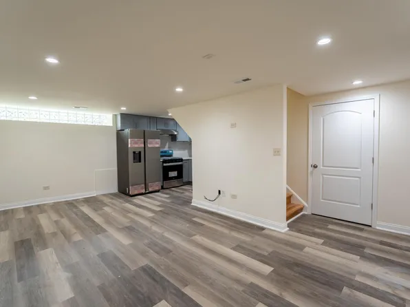 3331 S Wallace St #Basement, Chicago, IL 60616