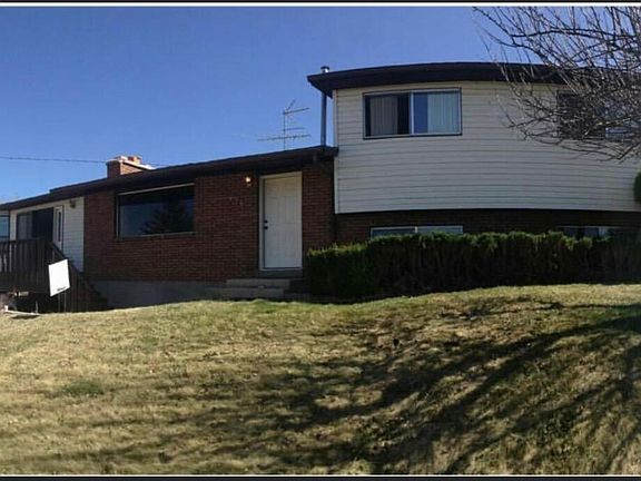 2nd image of 475 E Parkway Dr