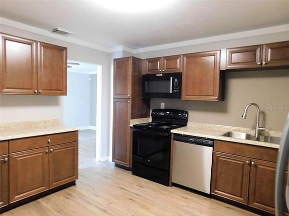 4th image of 306 Steedly Ave