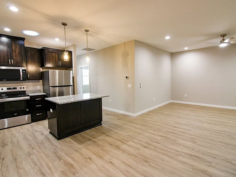 5534-5564 Skyline Rd S — Photo 98