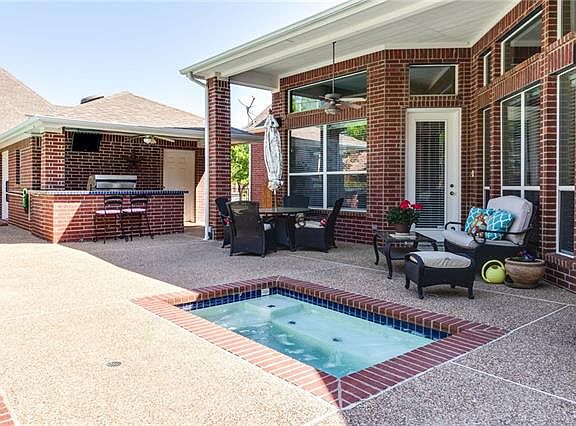 5th image of 1528 Penny Ln