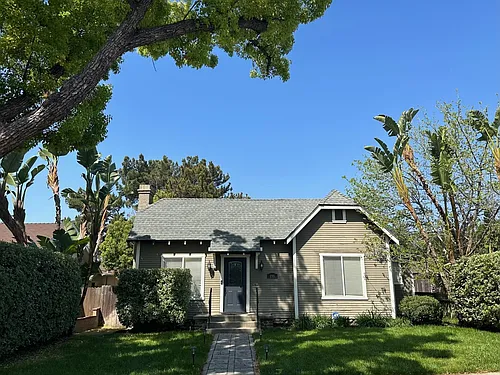 295 N 10th Ave Photo 1