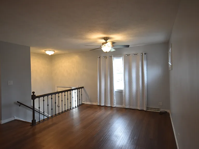 749 N Christy St — Photo 2