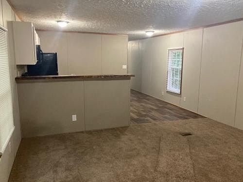 4th image of 310 Hughes Ln