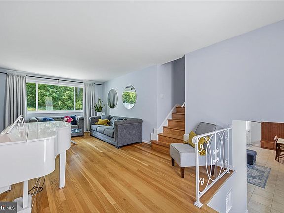 5th image of 7409 Wellesley Dr