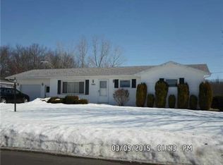2235 Royal Oak Ave, Defiance, OH 43512