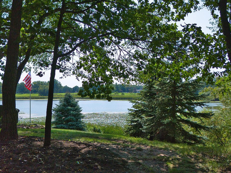 1st image of 652 Woodchuck Dr