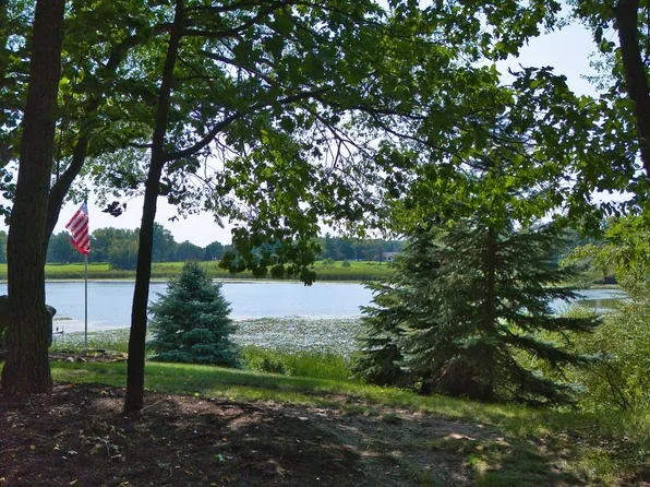 652 Woodchuck Dr, Coldwater, MI 49036
