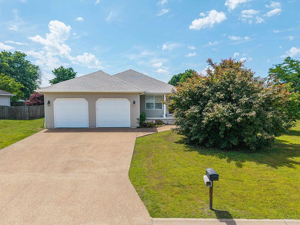 1st image of 238 Magness Dr