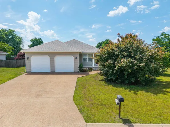 238 Magness Dr, Gassville, AR 72635