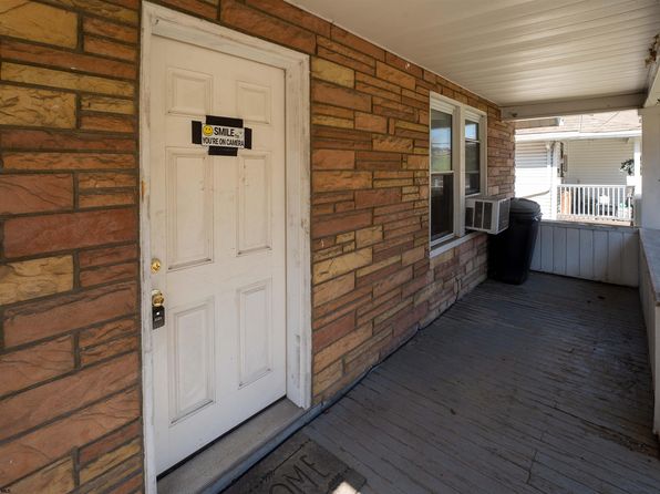 211 Richmond St, Westover, WV 26501