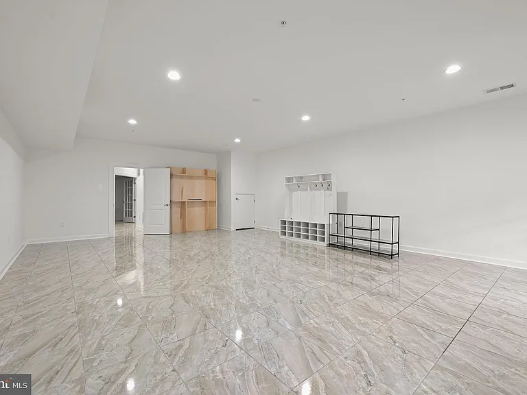 8120 Westside Blvd — Photo 11