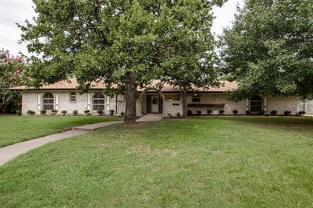 1st image of 5509 Oak Hills Dr