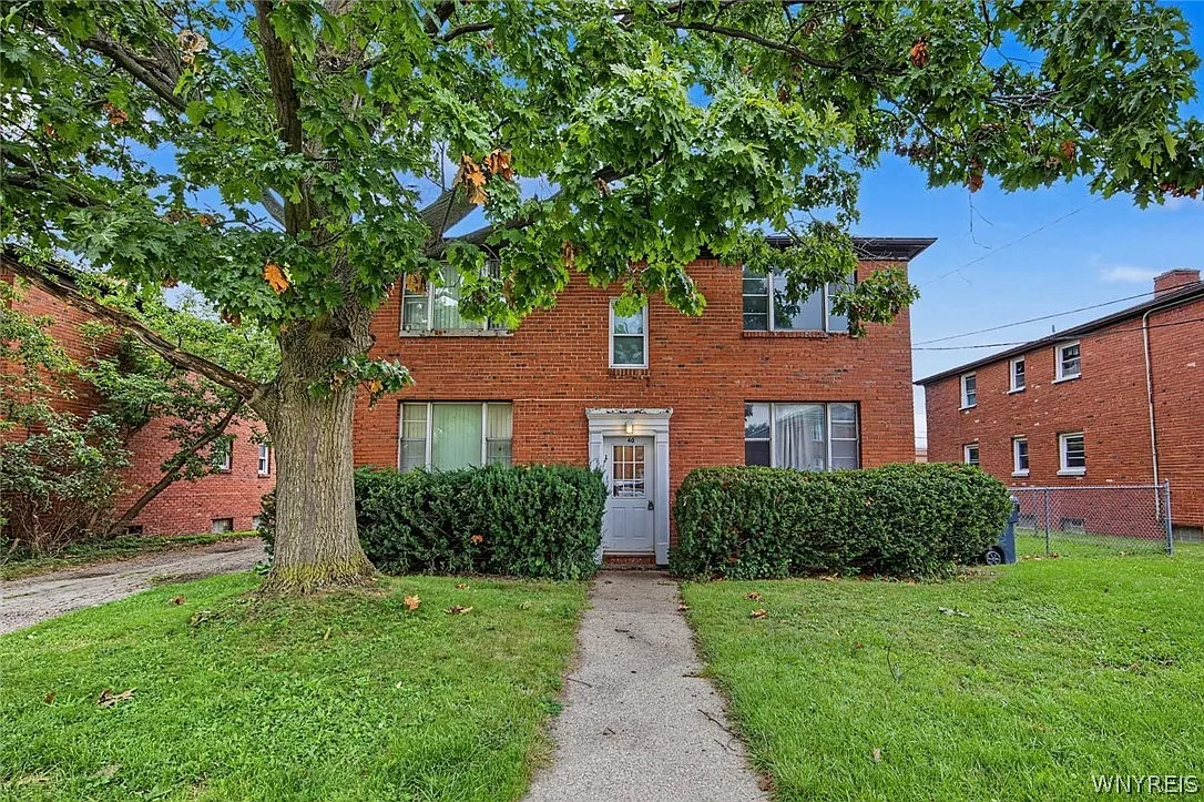 2 bed, 1.0 bath, 1068 sqft, $1,100 — Photo 1