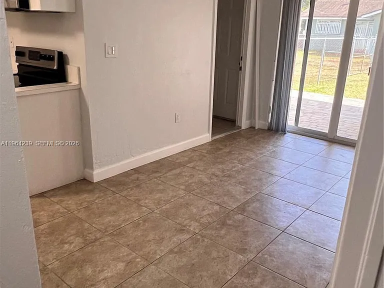 5782 SW 61st St #5782 — Photo 5
