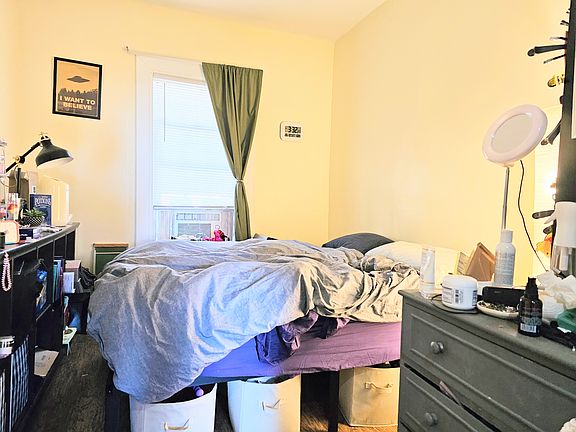3rd image of 644 4th Ave #3