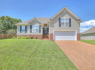 2808 Lafayette Dr, Thompsons Station, TN 37179