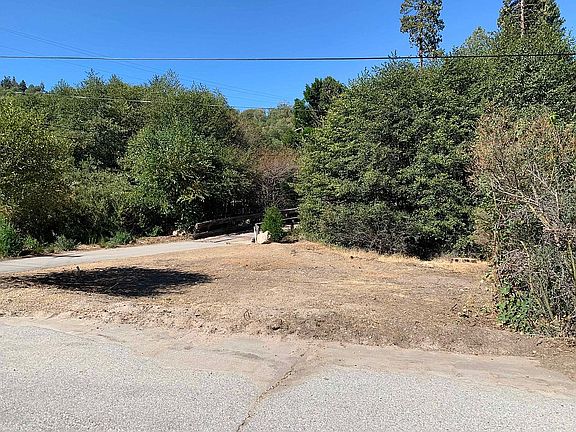 3rd image of 418 Alder Ln