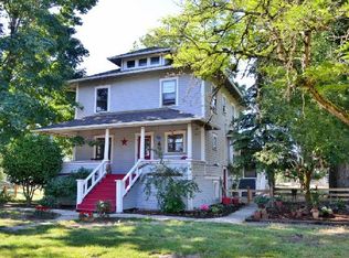 37732 3rd St, Crabtree, OR 97335