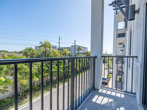 5th image of 8001 NW 41st St #312