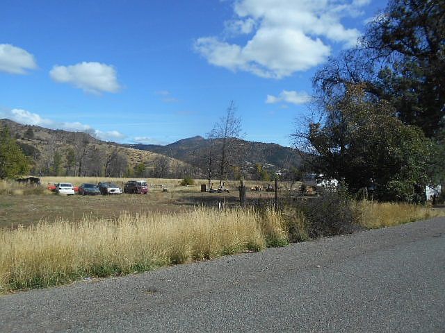 1st image of 17220 Cottonwood Creek Rd
