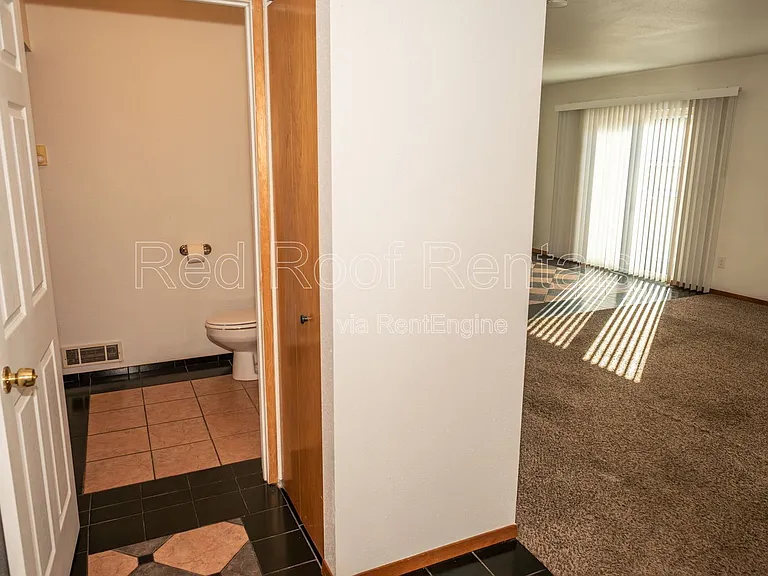 211 Varner Ave NE #2 — Photo 11