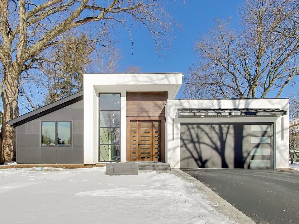 1st image of 2238 Prairie St