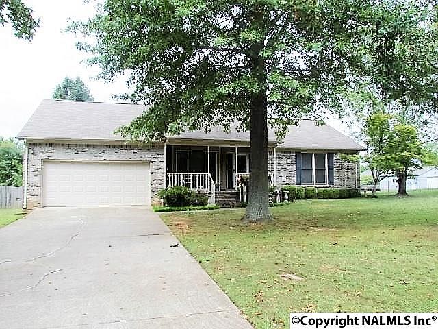 2nd image of 108 Jay Dr