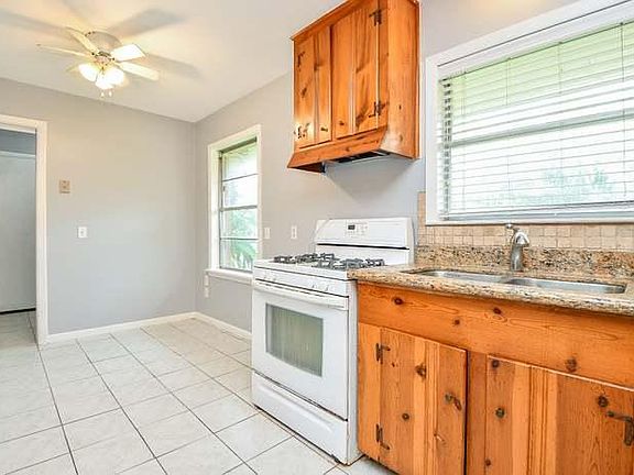 4th image of 4126 Omeara Dr