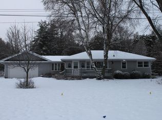 330 View St, Crystal Lake, IL 60012