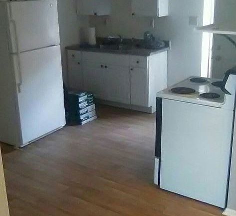 3rd image of 3162 S Compton Ave