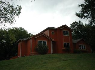 21914 W 220th St, Spring Hill, KS 66083