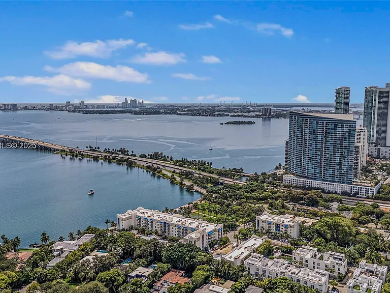 3900 Biscayne Blvd #S-904 — Photo 10