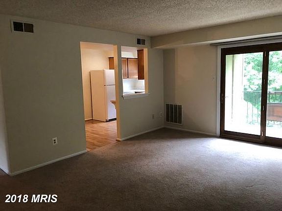 5th image of 12177 Chaucer Ln #12177