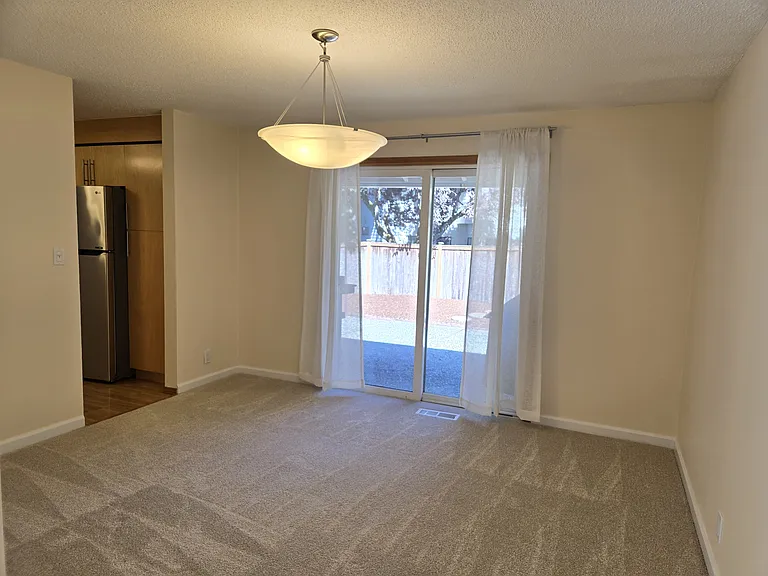 1928 165th Pl NE — Photo 9