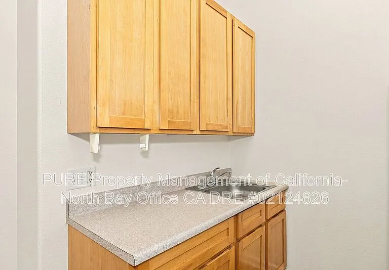 154 Railroad Ave #B — Photo 19