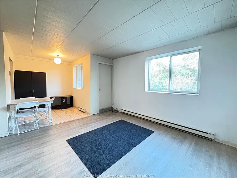 3044 Sandwich St #302 — Photo 10
